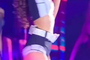 此前被孫興慜無視的Lisa唱跳還是有點實力??這是真的會扭~