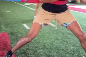 全民偶像！梅開二度＆慶祝沙特國慶！C羅賽后再被穿比什特！