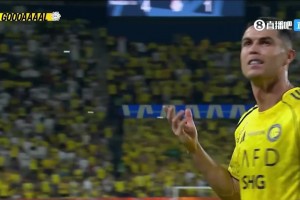 總裁梅開二度！科曼做球助攻C羅推射破門，攻入生涯第945球！