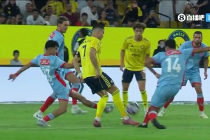 雙響建功！菲利克斯禁區(qū)內(nèi)精彩凌空斬破門雙響！勝利4-0領先！