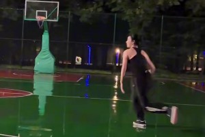 這大體格子！她要背打我可能真防不住啊┑(￣Д ￣)┍