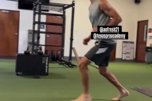 詹姆斯此前盛贊追夢：15年我們?nèi)鄙贇W文和樂福，追夢改變了比賽！