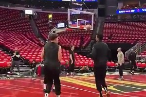 前場陣容豪華但后場告急！火箭探花謝潑德新賽季能支棱起來不？