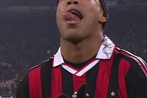 小羅最后一場歐冠出場是在米蘭！如今已是金球獎頒獎嘉賓！