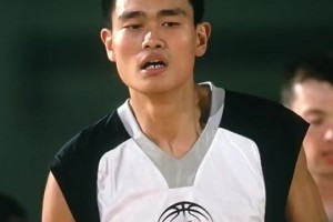 姚明：當(dāng)時(shí)打泰森-錢(qián)德勒真的是隨便打，給了我打NBA的勇氣