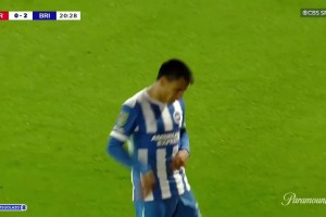 【集錦】聯(lián)賽杯-迭戈-戈麥斯瘋狂大四喜 布萊頓6-0大勝巴恩斯利