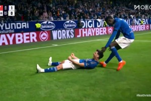 太離譜了！巴薩門將加西亞超巨失誤送禮！雷納吊射攻破巴薩城門！