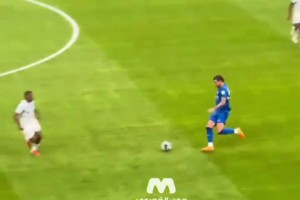 真降維打擊！曾經(jīng)的世一左特奧后場拿球狂帶60米一條龍破門！