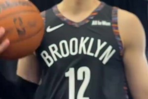 籃網(wǎng)最新訓(xùn)練：曾凡博快攻秀炸扣??全力沖擊雙向合同