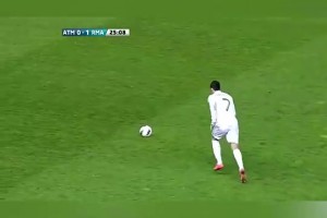 馬德里德比名場(chǎng)面！C羅超級(jí)無(wú)解電梯球遠(yuǎn)程導(dǎo)彈破門??