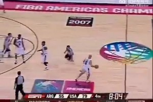 可惜沒(méi)扣進(jìn)??！基德給詹姆斯傳的這記空接，實(shí)在太有想象力了！