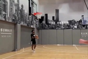 克萊紐約三分特訓(xùn)，大家覺得出手姿勢怎么樣？