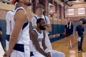 濃眉+歐文+克萊+弗拉格！獨(dú)行俠四巨頭定妝照 新賽季走多遠(yuǎn)？