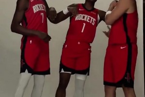 阿杜讓阿門C位！火箭媒體日 阿門+申京+杜蘭特三巨頭終于合體