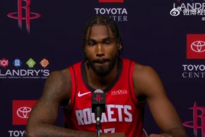 濃眉在獨(dú)行俠參加的第一個(gè)媒體日！和歐文聊的很開心