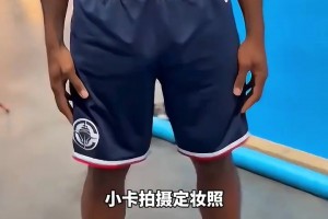 笑死！第一次穿球衣進開拓者主場是啥感覺？楊瀚森：挺涼快的