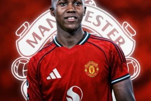 臨近比賽結(jié)束，巴薩的耐心傳遞，讓塞維利亞束手無策