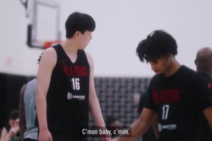 認(rèn)真聽講！盧普斯訓(xùn)練營(yíng)激情指導(dǎo) 看來?xiàng)铄挠⒄Z(yǔ)進(jìn)步很大