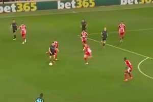 太秀了！那年維爾茨天秀操作連續(xù)盤帶過人，難怪偶像是梅西??