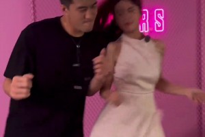 貼面對(duì)抗？郭艾倫和女主播跳舞： 到底用哪發(fā)力啊 感覺(jué)最后一下才發(fā)上力