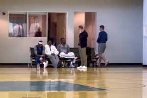 討論新規(guī)？雷霆訓(xùn)練營也見到了幾位NBA裁判！