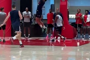 勇士隊采訪名場面：追夢庫里原來都是花錢小能手？