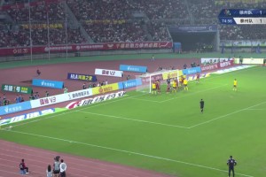雖然沒(méi)進(jìn)，但是可以看出，徐州這個(gè)角球戰(zhàn)術(shù)一定精心演練過(guò)