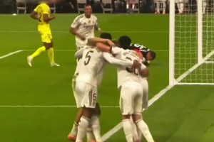 對內(nèi)氛圍和諧！姆巴佩暖心讓點，進球后一起開心慶祝