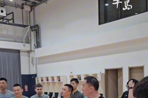 青島男籃趙嘉義參加微博頒獎，回家后被主教練各種“盤問”！