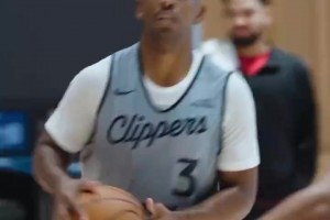 老炮還有油！保羅反擊中一記果斷的三分瀟灑命中