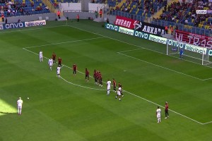 小哈吉任意球世界波！距老哈吉首個任意球已過10640天