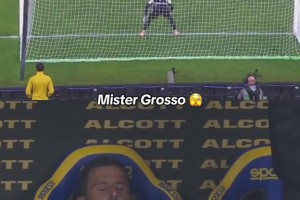 表情亮了！格羅索本不想看罰點(diǎn)球過(guò)程，最后還是被迫營(yíng)業(yè)??