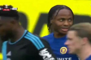 帕爾默只能看著！斯特林離譜任意球讓解說員直接繃不住了??