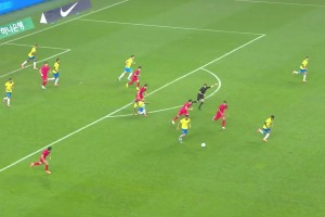 這反擊太犀利了！韓國任意球機(jī)會被巴西打反擊，維尼修斯單刀破門