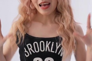 ??美女們，等我！馬上到~