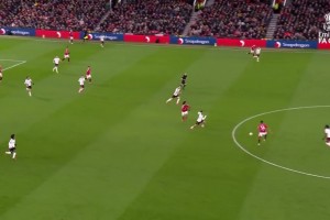 曼聯(lián)球迷：無(wú)法原諒加納喬！浪費(fèi)了齊爾克澤的絕妙助攻??