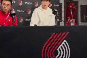 楊瀚森：小薩也是我的偶像之一！平時(shí)也經(jīng)常看他比賽，對位很開心