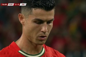 可惜了！特林康傳中造點球！C羅主罰點球被凱萊赫用腳擋出！