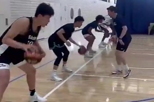 全是在打基礎(chǔ)！楊瀚森昔日赴澳特訓(xùn)，當(dāng)時(shí)運(yùn)球基本功還被網(wǎng)友嘲笑