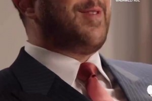 吹楊也干了！特雷-楊模仿詹姆斯拍攝短視頻：俺也有大事要宣布