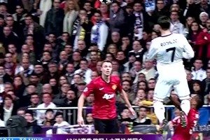 詹俊社媒曬C羅視頻：這么驚人的彈跳力，他就是足球界的喬丹