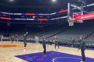 手感柔和！~東契奇投籃訓(xùn)練中 今晚將迎來季前賽首秀？