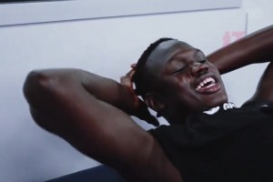 今天10中8轟17分！回顧馬盧阿奇秀超級(jí)標(biāo)準(zhǔn)中文：楊瀚森謝謝