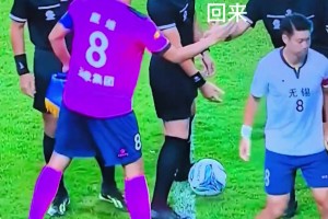 全懵了！蘇超無錫隊(duì)爆笑名場(chǎng)面：第一次隊(duì)長(zhǎng)，望海涵??