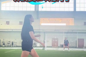 女足踢球也可以這么暴力！楊麗娜：暴力抽射，So easy