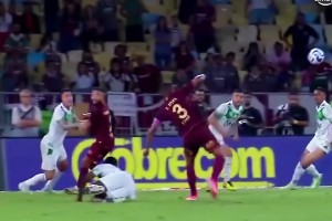 高難度動作！41歲弟媳凌空側鉤絕殺救主??