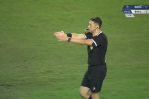 沒(méi)有加時(shí)！蘇超半決賽南京vs泰州將直接進(jìn)入點(diǎn)球大戰(zhàn)！