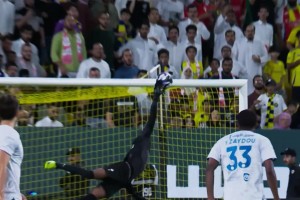 法拉利老了也還是法拉利！慢鏡頭欣賞C羅精彩世界波