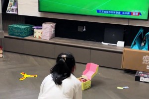 蘇超的魅力！南京隊(duì)點(diǎn)球大戰(zhàn)被淘汰瞬間，南京小球迷難掩淚水??