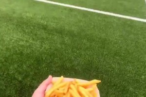 現(xiàn)在笑得有多開心，等會(huì)兒哭得就有多慘??